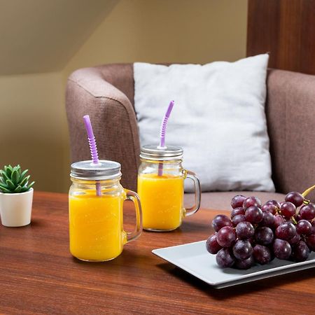 Sloneczny Stok Apartment เมียนจีบรอเจีย จีเวียซกิแย ภายนอก รูปภาพ