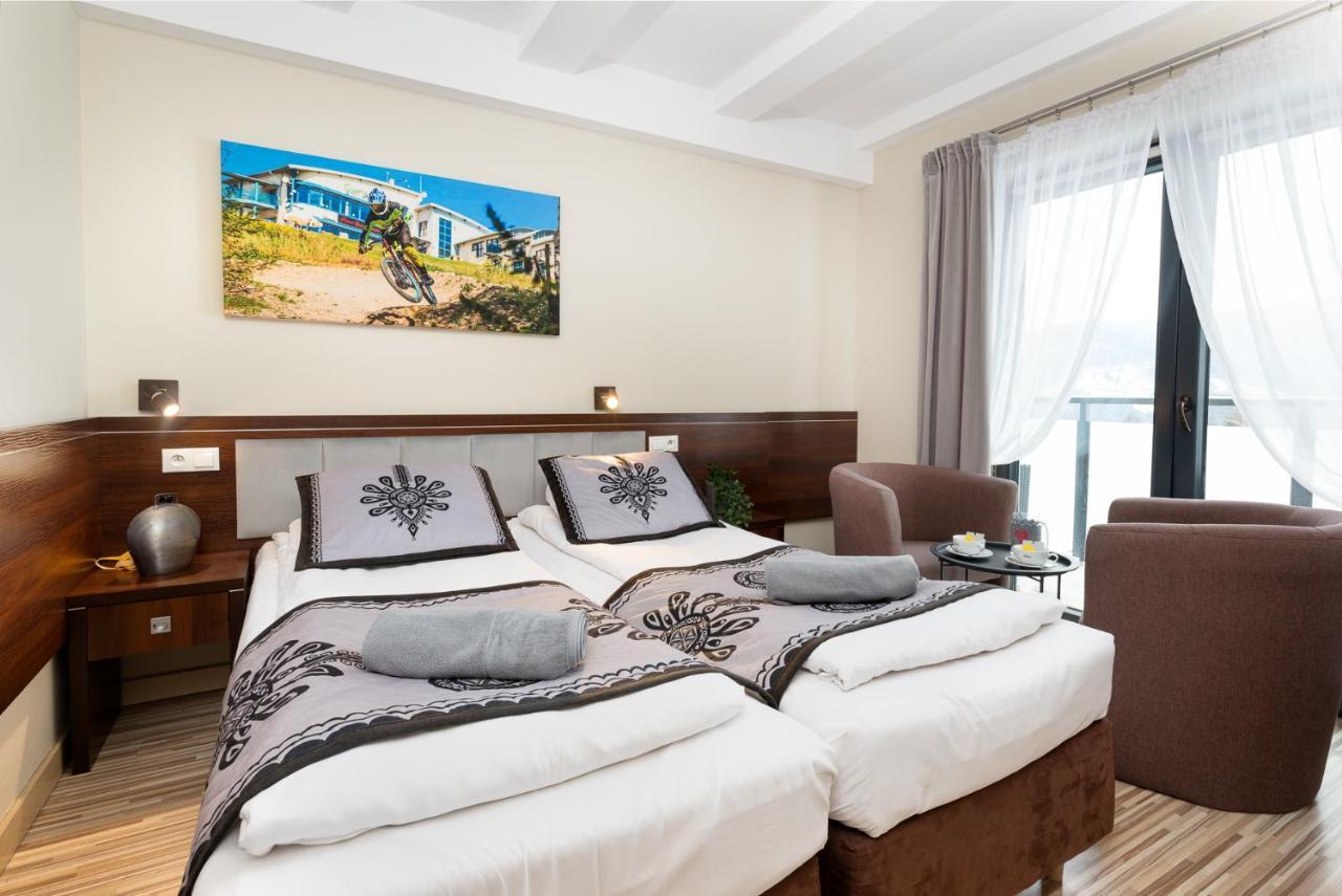 Sloneczny Stok Apartment เมียนจีบรอเจีย จีเวียซกิแย ภายนอก รูปภาพ