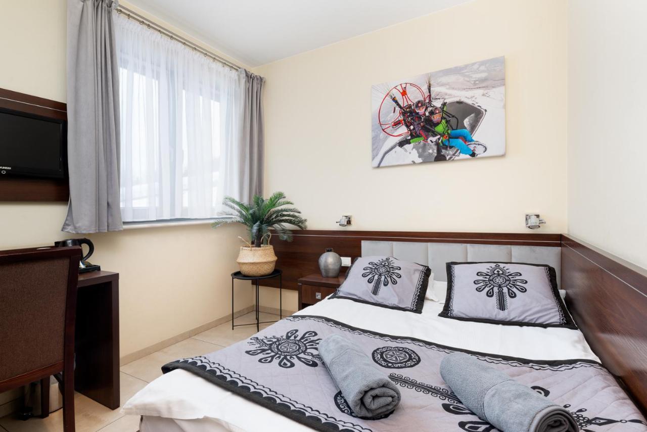 Sloneczny Stok Apartment เมียนจีบรอเจีย จีเวียซกิแย ภายนอก รูปภาพ