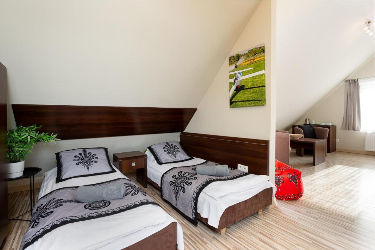 Sloneczny Stok Apartment เมียนจีบรอเจีย จีเวียซกิแย ภายนอก รูปภาพ